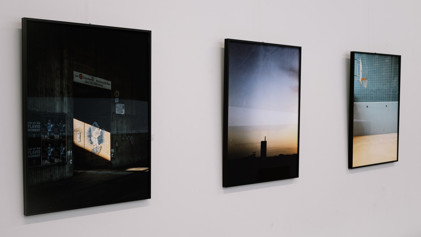 Steffen Hampe : "ZwischenRäume -Lwand für Heimat" (Espaces intermédiaires - Écran pour la patrie)